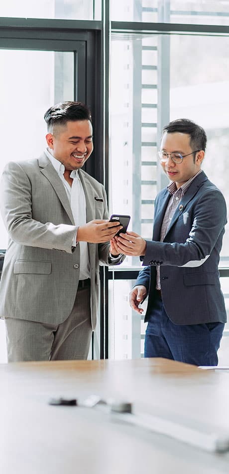 Teamof Surfer Bond Cleaning